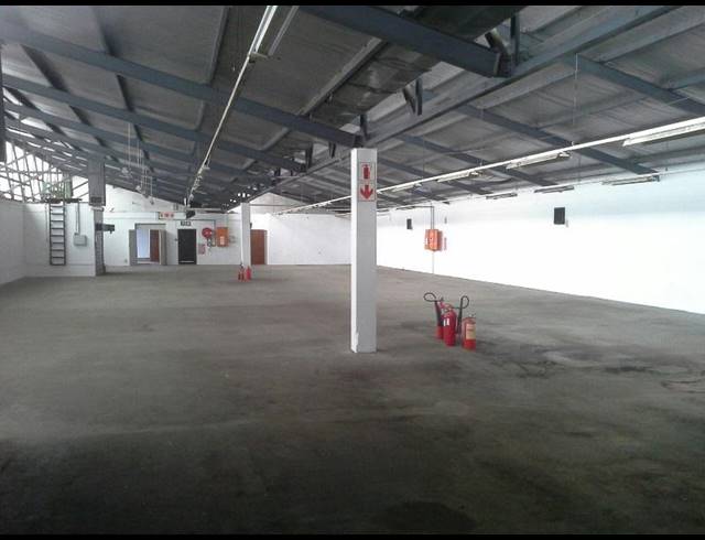 2,206M² FACTORY RENTED IN MAITLAND